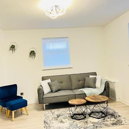 New Fully Furnished Cosy Home Balderton Exterior foto