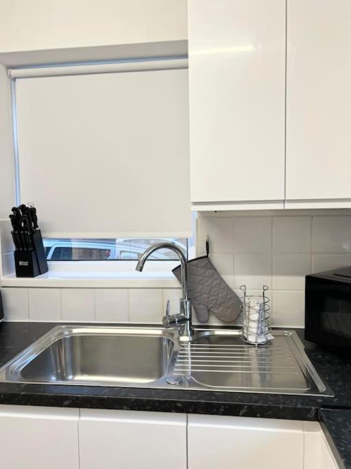 New Fully Furnished Cosy Home Balderton Exterior foto
