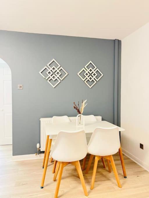 New Fully Furnished Cosy Home Balderton Exterior foto